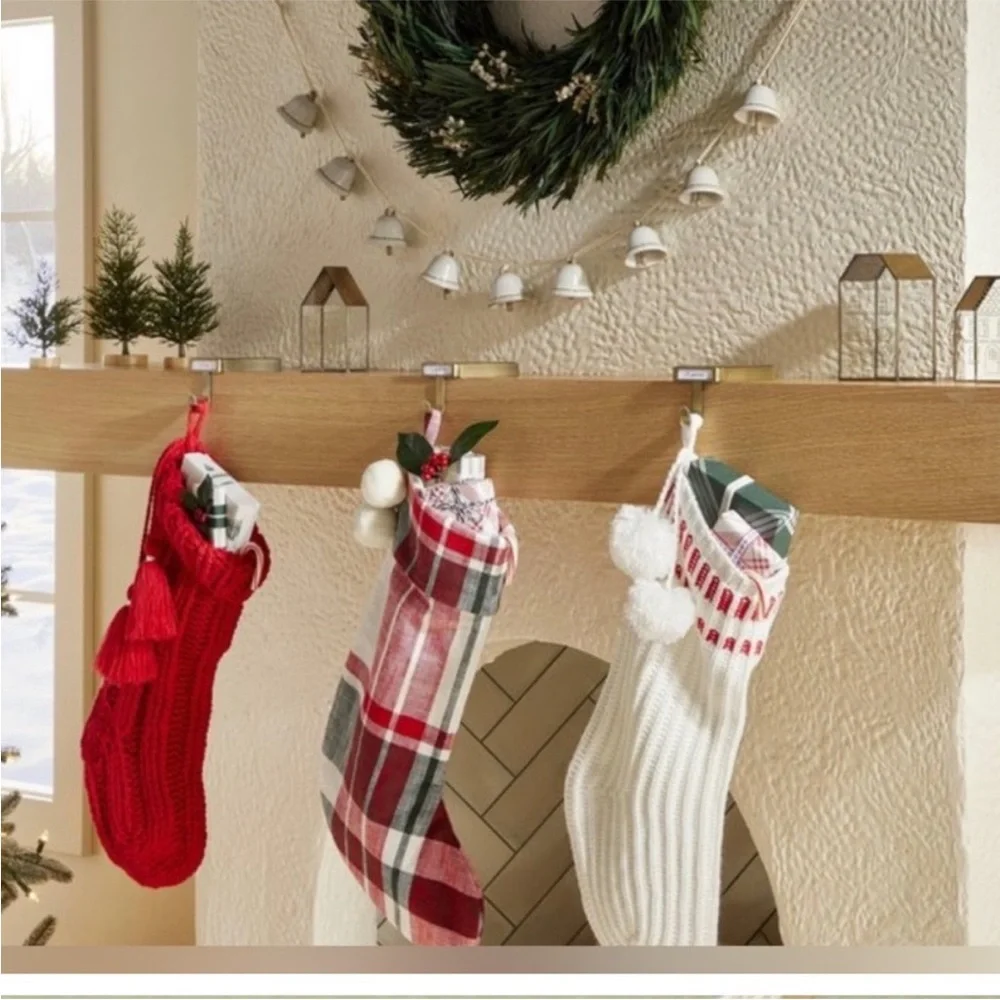 NWT HEARTH &‎ HAND DECORATIVE CERAMIC BELL CHRISTMAS GARLAND CREAM 3.75’